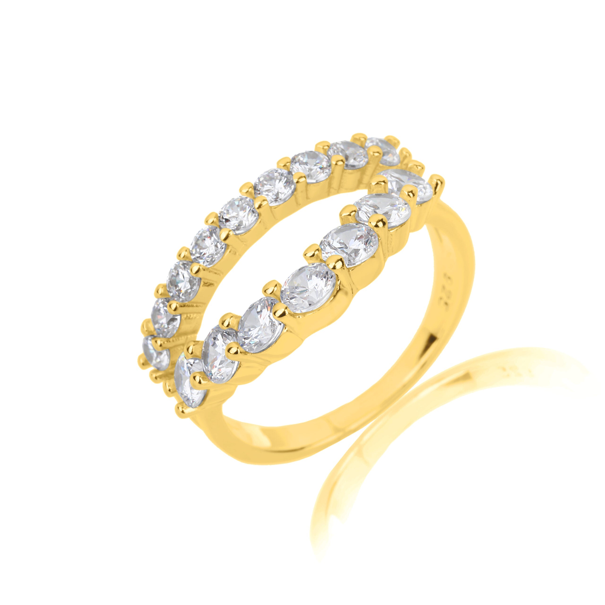 טבעת בציפוי זהב דגם כתר משובצת זרקונים