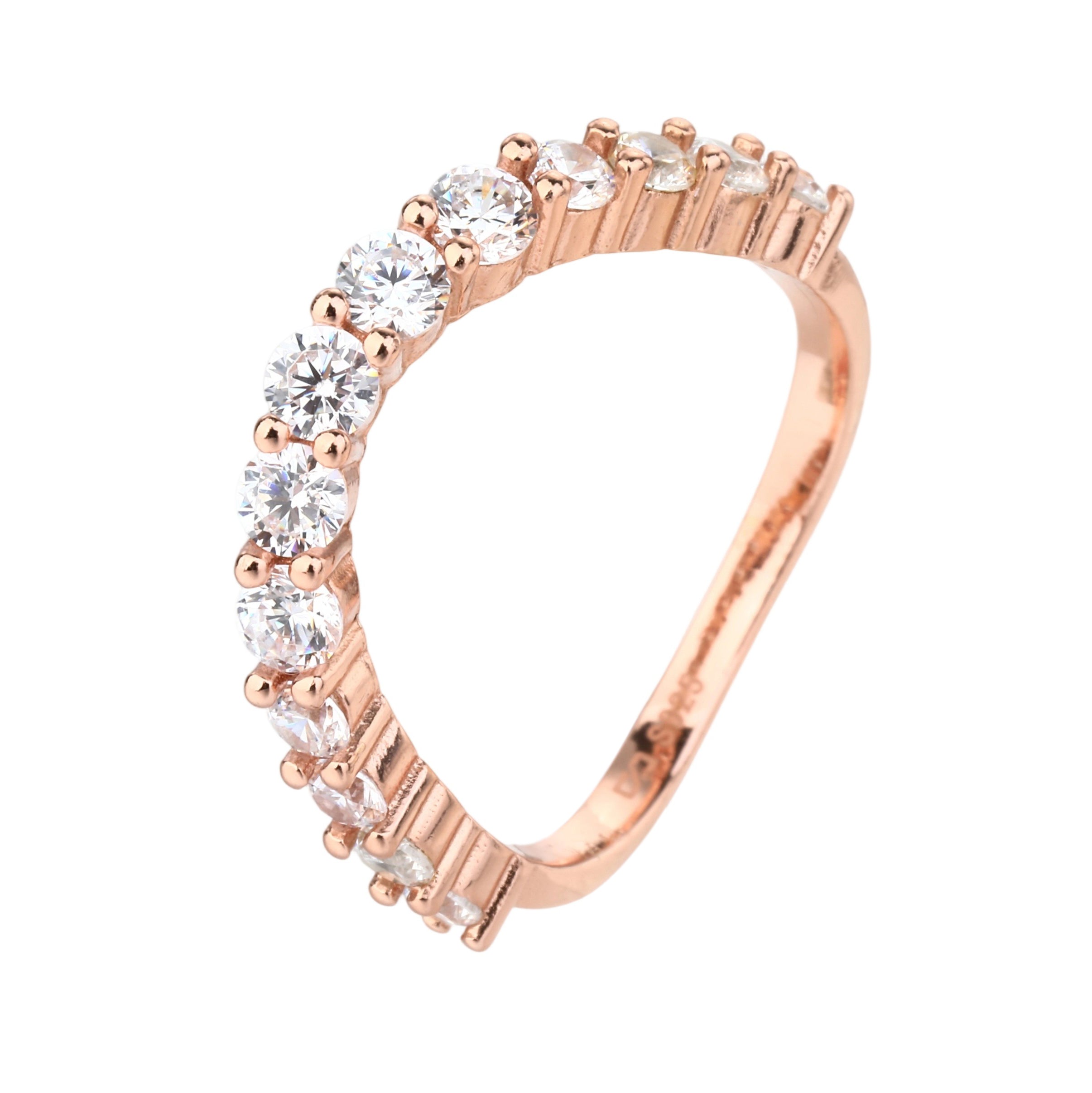 טבעת רוז גולד מפוארת משובצת זרקונים