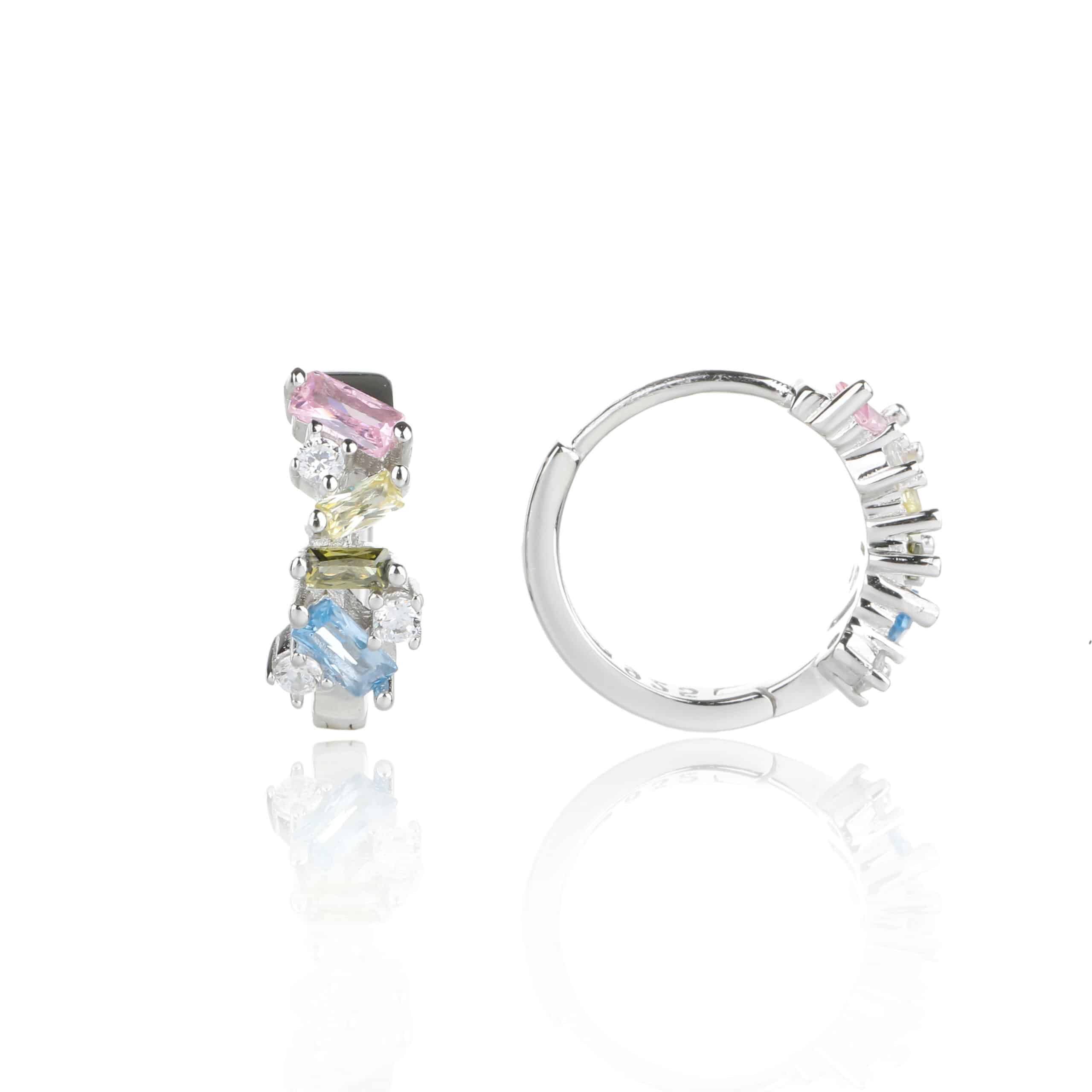 עגילי חישוק משובצים אבני זרקון